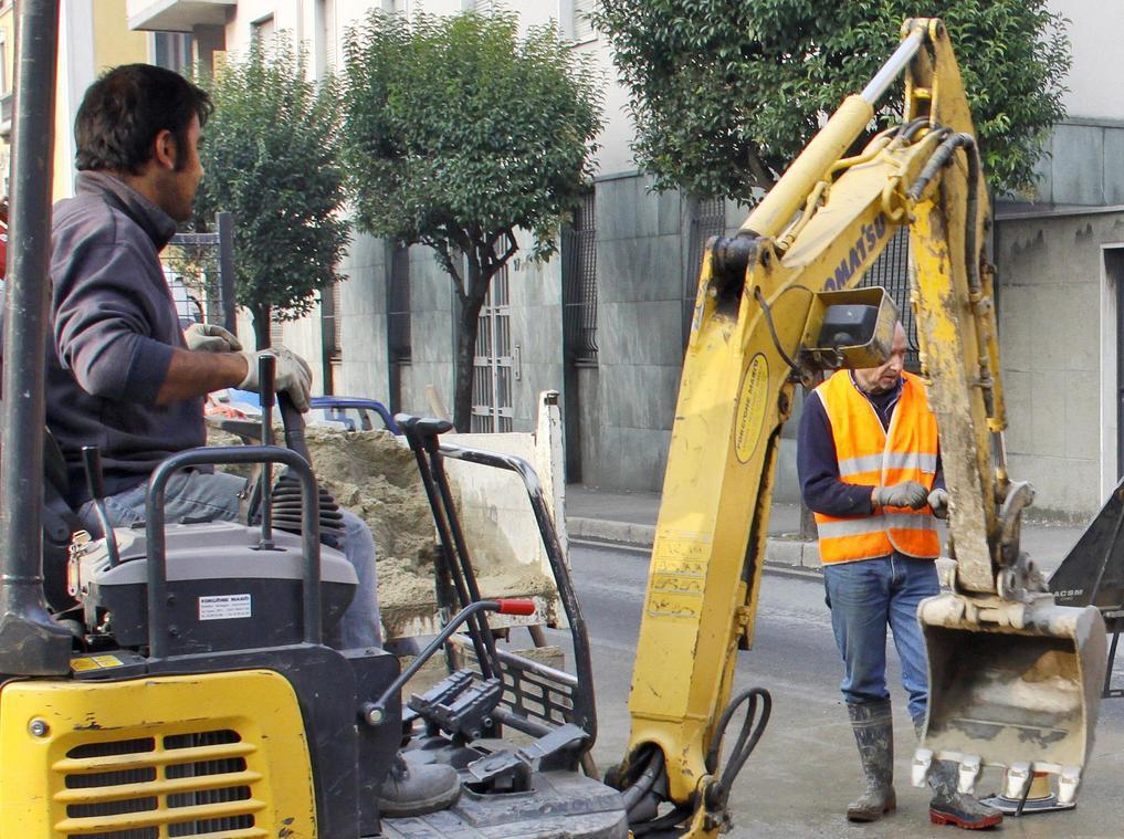 Lavori al servizio elettrico. Disagi nella Valle del Verde: "Strade bloccate un mese"