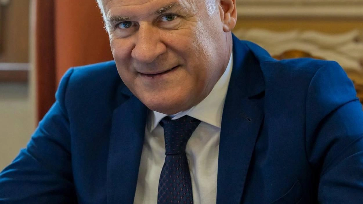 Il sindaco di Camaiore Marcello Pierucci