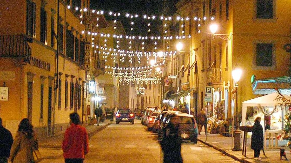 Natale a Bagni di Lucca e, qui sopra, Priscilla Valentino (foto Borghesi) Natale a Bagni di Lucca e, qui sopra, Priscilla Valentino (foto Borghesi)