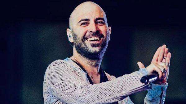 AREZZO "Sarebbe davvero molto bello se il sindaco di Arezzo rispondesse alla richiesta di far partecipare tutti i vincitori regionali di... AREZZO "Sarebbe davvero molto bello se il sindaco di Arezzo rispondesse alla richiesta di far partecipare tutti i vincitori regionali di...