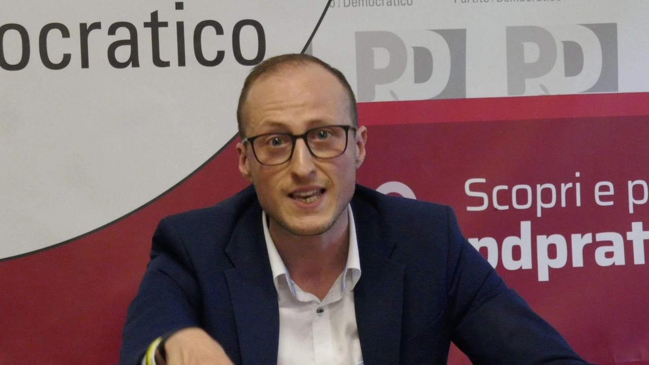 Il segretario pratese del Pd Marco Biagioni Il segretario pratese del Pd Marco Biagioni
