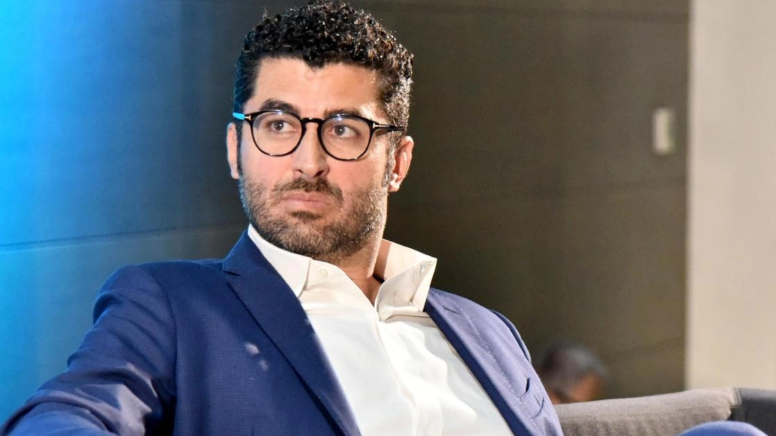 Il sindaco di Follonica, Matteo Buoncrisiani, interviene sui lavori relativi alla strada di Valli e replica alla minoranza Il sindaco di Follonica, Matteo Buoncrisiani, interviene sui lavori relativi alla strada di Valli e replica alla minoranza
