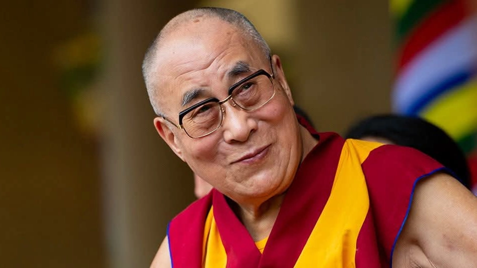 Il Dalai Lama: il centro di Pomaia lo celebra nel giorno del suo compleanno Il Dalai Lama: il centro di Pomaia lo celebra nel giorno del suo compleanno