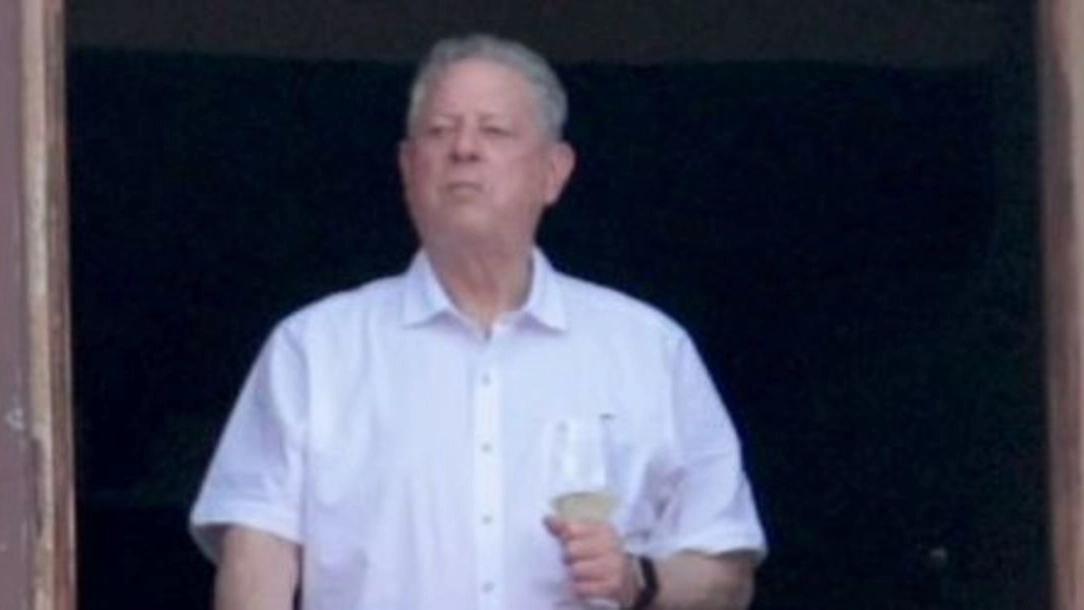 Siena, il Palio slitta e Al Gore se ne va. Sicurezza, resta la task-force