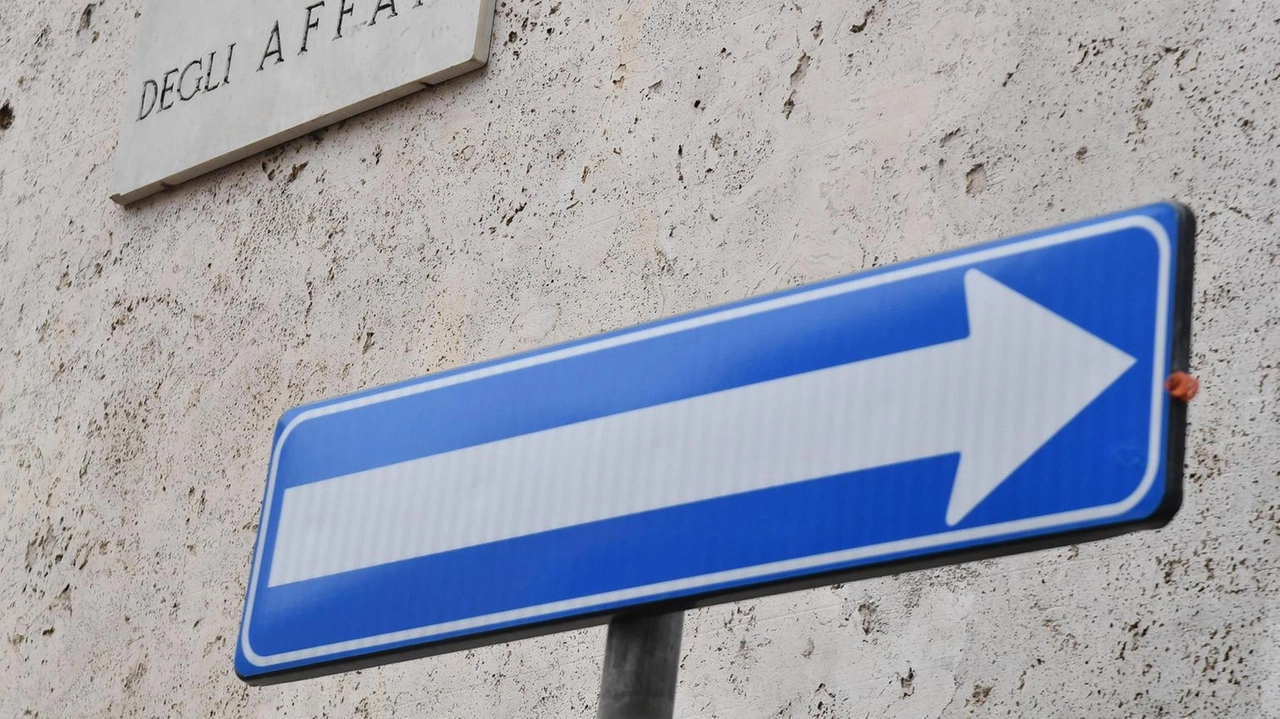Indice Ftse Mib a quota 37.055 punti Indice Ftse Mib a quota 37.055 punti