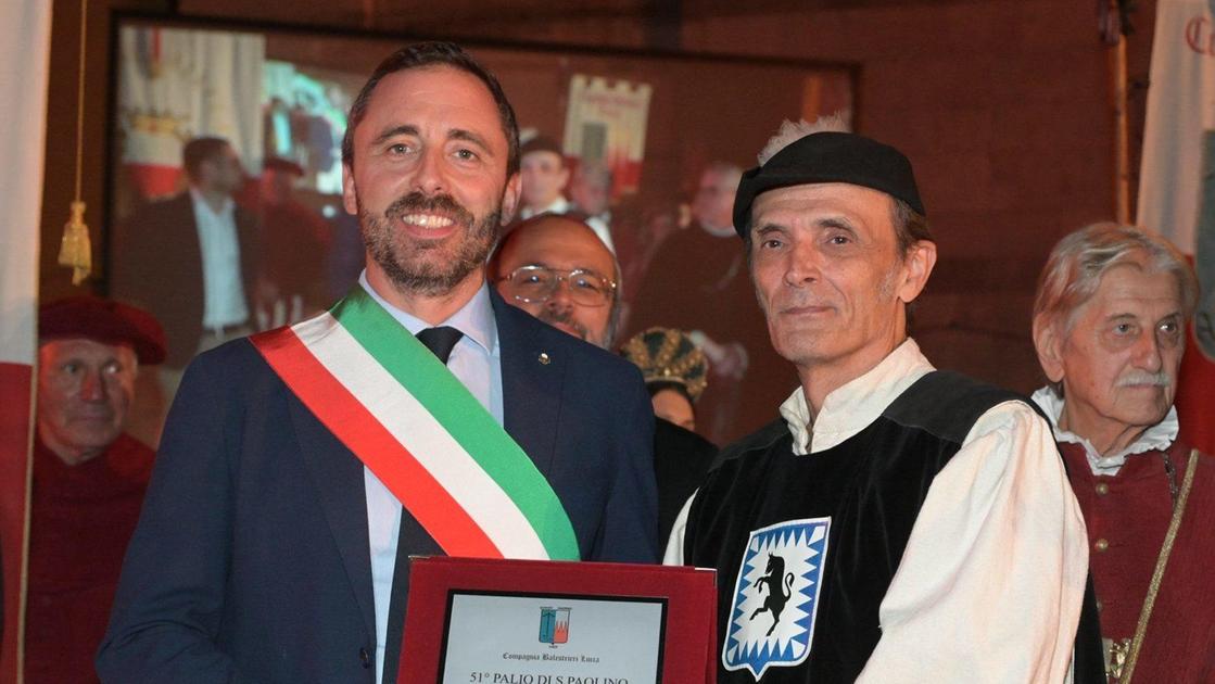 Mauro Buccellati vince il Palio di San Paolino Mauro Buccellati vince il Palio di San Paolino