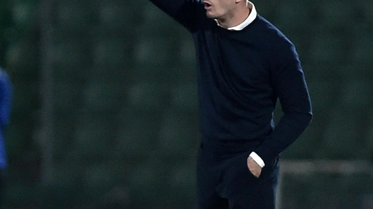 L’allenatore della Ternana Ignazio Abate. Sopra Emanuele Cicerelli L’allenatore della Ternana Ignazio Abate. Sopra Emanuele Cicerelli