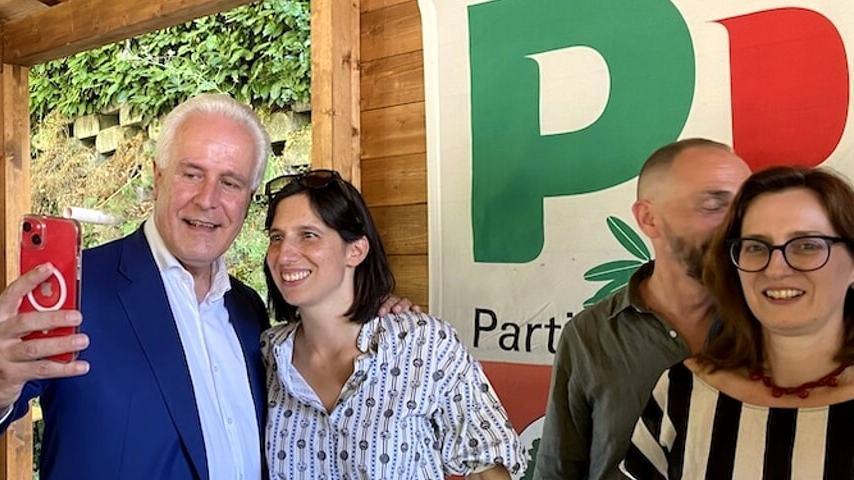 https://www.lanazione.it/image-service/view/acePublic/alias/contentid/M2Y1NWZiYzktMTI1Zi00/0/regione-giani-al-traguardo-casini-croci-ceccarelli-in-pole-il-centrodestra-scalda-i-motori.jpeg?f=16:9&w=1200&h=630