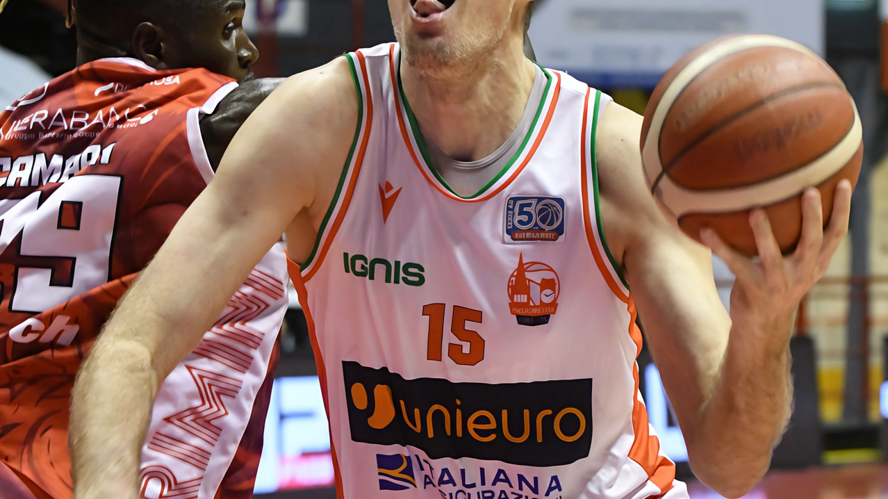 La notizia era nell’aria mancava solo l’ufficialità che puntualmente è arrivata: Daniele Magro torna per la quarta volta a vestire...