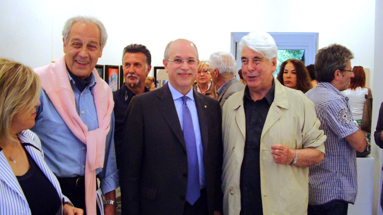 Cremolini, il prefetto Forlani e Fernando Andolcetti alla Galleria Il Gabbiano nel. 2013