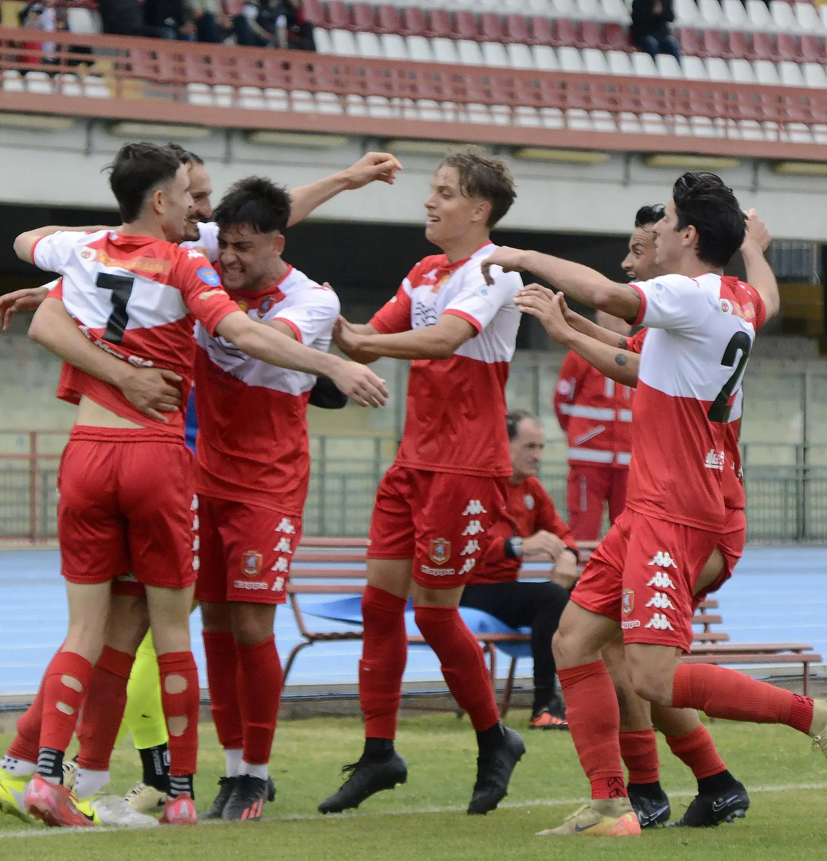 Derby Grosseto-Siena: Orvietana ai playoff dopo il pareggio 1-1