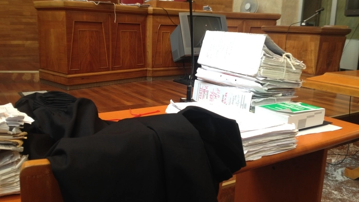 Un'aula di tribunale (foto Ansa) Un'aula di tribunale (foto Ansa)