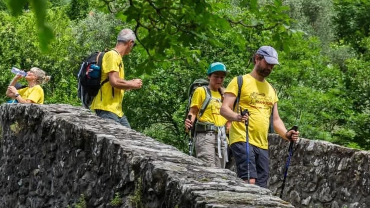 Tutti in marcia domenica a Pontremoli per la ‘Francigena Half Marathon’, camminata podistica non competitiva sulla tappa 22 della storica... Tutti in marcia domenica a Pontremoli per la ‘Francigena Half Marathon’, camminata podistica non competitiva sulla tappa 22 della storica...