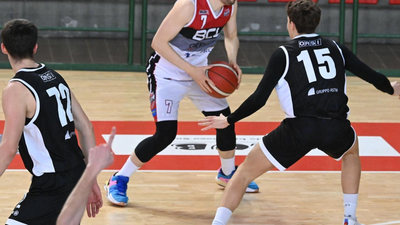 Una partita del Bcl (foto Alcide) Una partita del Bcl (foto Alcide)