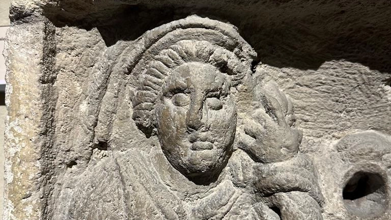 Un otto marzo nel segno della storia. Per domani è prevista una speciale visita guidata al Foro romano e al... Un otto marzo nel segno della storia. Per domani è prevista una speciale visita guidata al Foro romano e al...