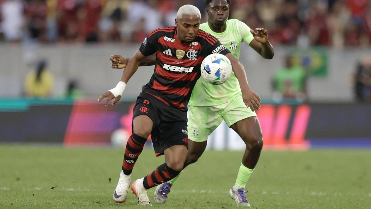 Il brasiliano Lorran in campo con la divisa del Flamengo, presto potrebbe vestire il nerazzurro Il brasiliano Lorran in campo con la divisa del Flamengo, presto potrebbe vestire il nerazzurro