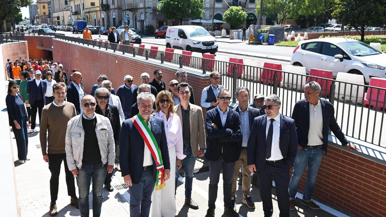 I consiglieri tornano sull’opera progettata e finanziata dalla giunta Tambellini “Incomprensibile averla inaugurata con omissioni che rasentano la malafede“. I consiglieri tornano sull’opera progettata e finanziata dalla giunta Tambellini “Incomprensibile averla inaugurata con omissioni che rasentano la malafede“.