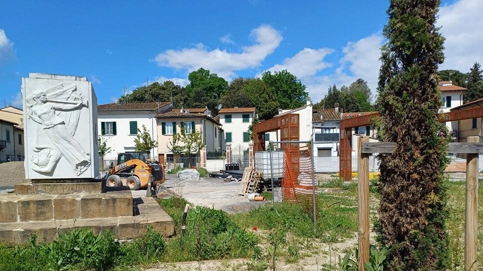 L’avanzamento del lavoro in piazza XX Settembre a Poggio a Caiano