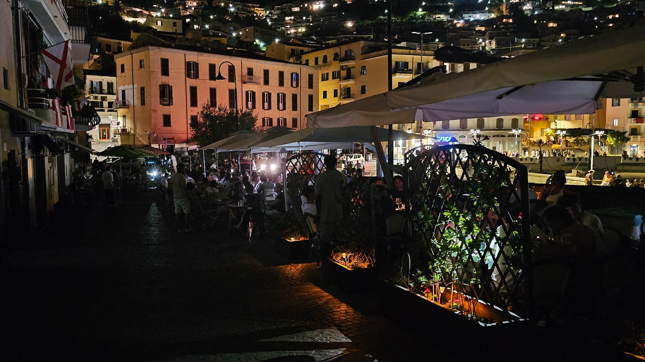 Il blackout a Porto Santo Stefano (Foto Capitani)