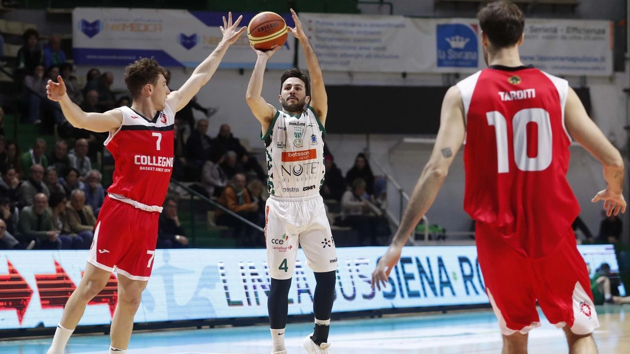 La squadra di basket Note di Siena Mens Sana celebra la salvezza anticipata, con il capitano Pannini che dedica il successo alla nonna e alla fidanzata.