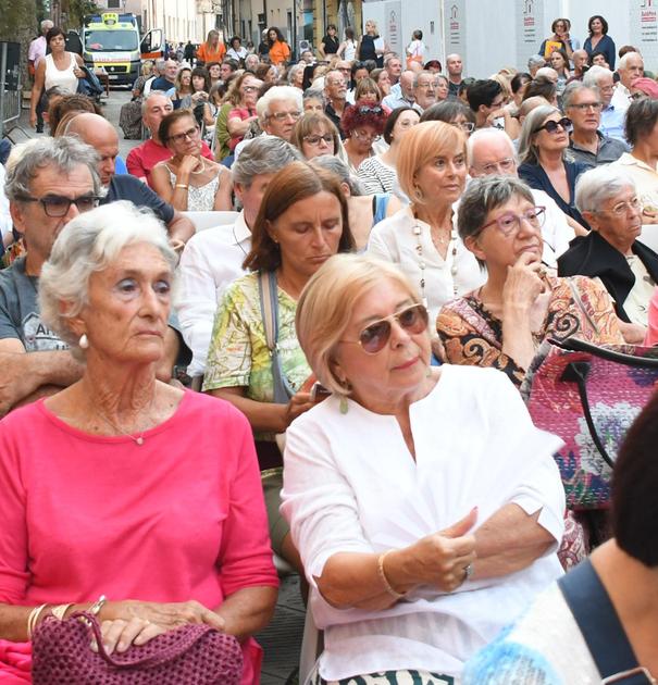 A Con–Vivere, navetta da San Martino A Con–Vivere, navetta da San Martino
