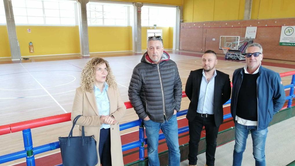 https://www.lanazione.it/image-service/view/acePublic/alias/contentid/MDA1NTA4ZmYtNjFhOC00/0/il-futuro-degli-impianti-sportivi-attesa-per-il-prossimo-bando-la-gestione-sara-per-ventanni.jpeg?f=16:9&w=1200&h=630