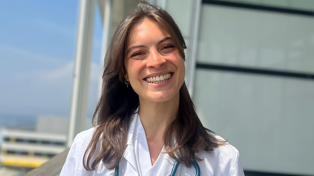 Già specializzata ora è lanciata verso un altro traguardo: cardiologia applicata ai piccoli "Qui hai più occasioni ma la domenica è il deserto: mi manca l’Italia, forse passo nel Ticino". Già specializzata ora è lanciata verso un altro traguardo: cardiologia applicata ai piccoli "Qui hai più occasioni ma la domenica è il deserto: mi manca l’Italia, forse passo nel Ticino".