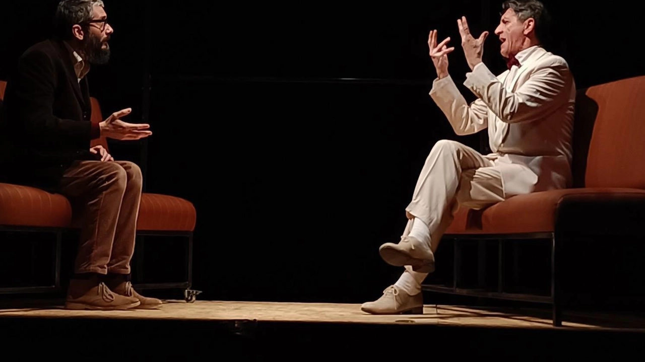 Un momento de «Lo zio Coso» in scena domenica pomeriggio e sotto Eleonora Tosca, in. arte «Eleviole» Un momento de «Lo zio Coso» in scena domenica pomeriggio e sotto Eleonora Tosca, in. arte «Eleviole»