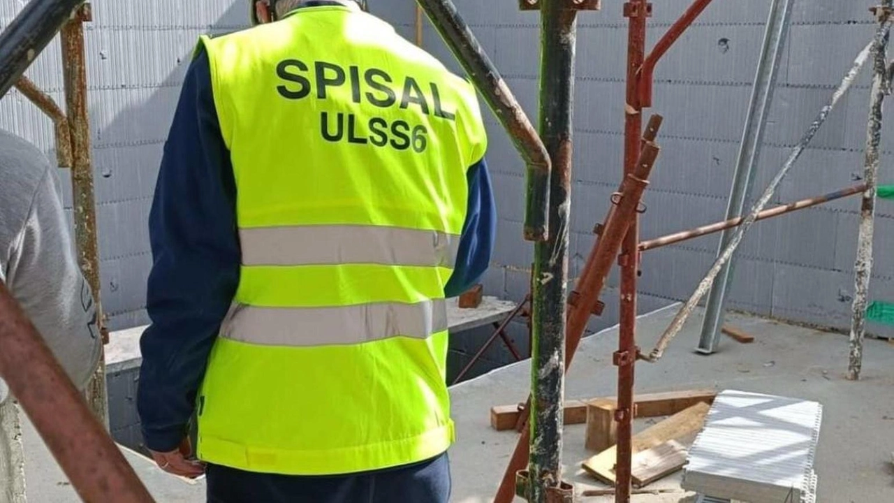L'incidente nel vicentino, trasportati all'ospedale di Bassano