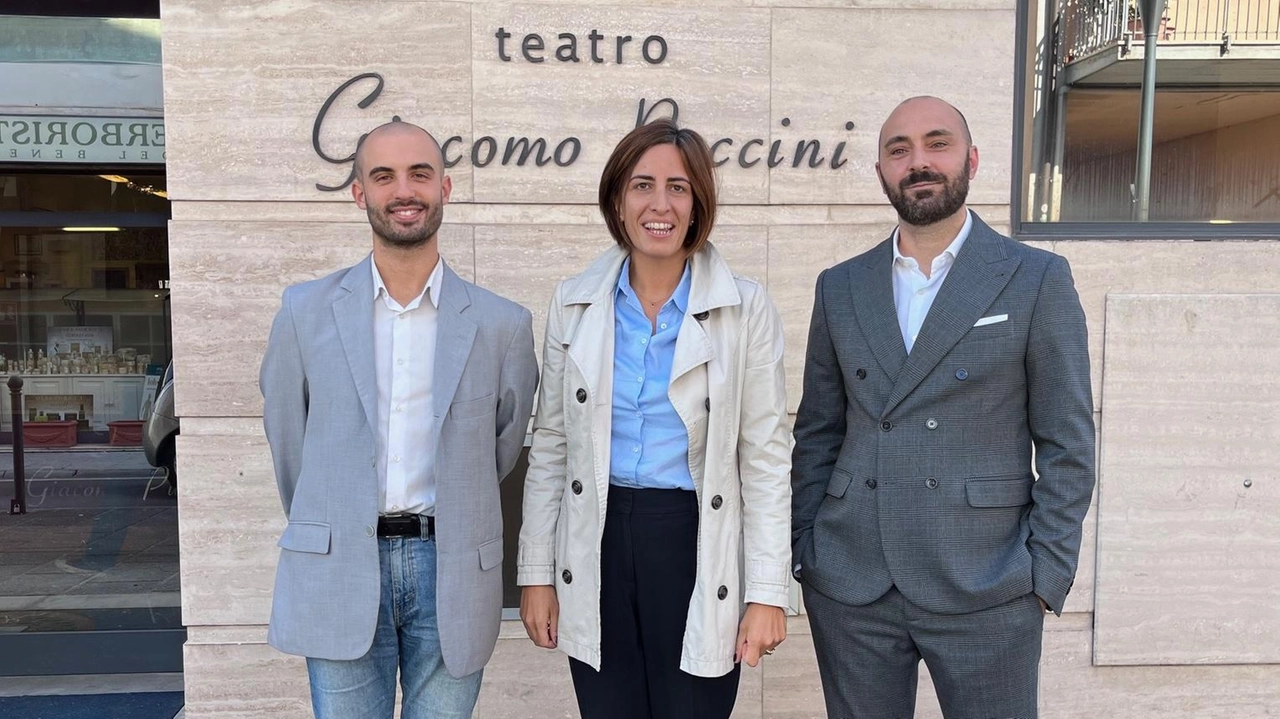 Il Teatro Cinema Puccini di Altopascio, gestito dalla Teatrino dei fondi, si rinnova con l'assunzione di giovani locali, una scuola di teatro e una compagnia. Il Comune investe in proiezioni di qualità e un proiettore di ultima generazione. La cultura diventa motore di comunità e coinvolge attivamente i giovani. Il Teatro Cinema Puccini di Altopascio, gestito dalla Teatrino dei fondi, si rinnova con l'assunzione di giovani locali, una scuola di teatro e una compagnia. Il Comune investe in proiezioni di qualità e un proiettore di ultima generazione. La cultura diventa motore di comunità e coinvolge attivamente i giovani.