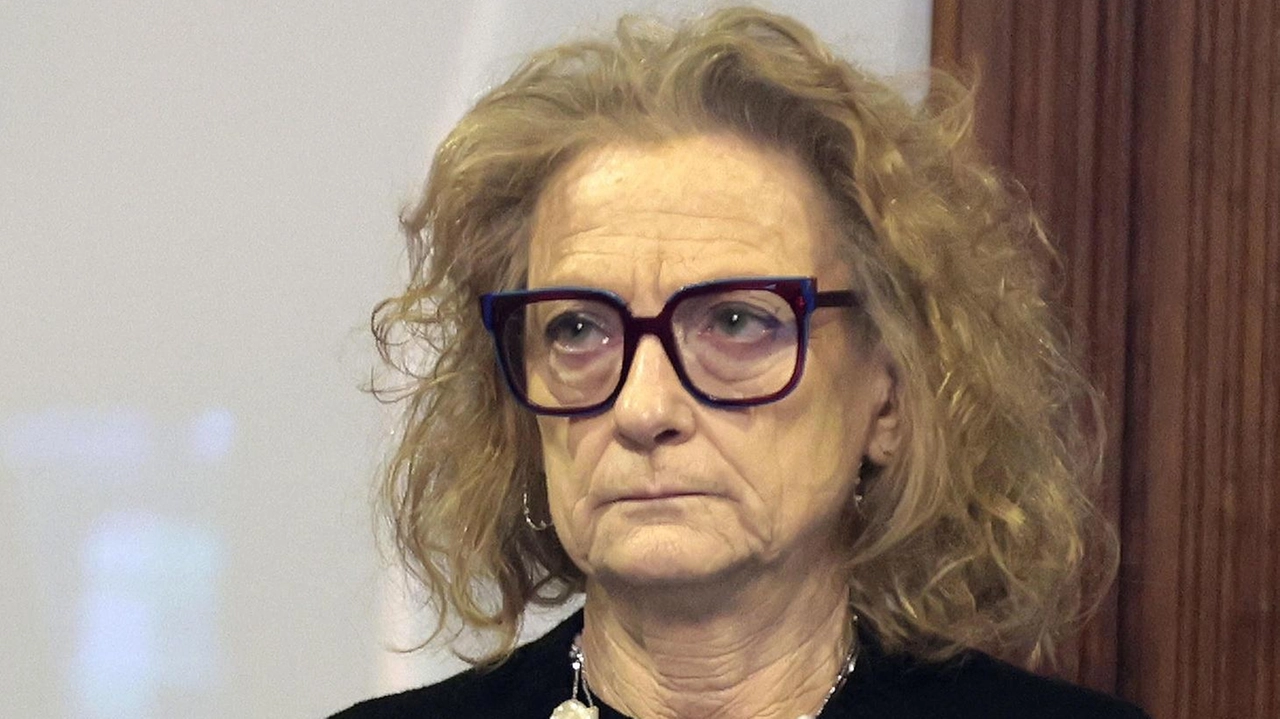La giunta ha deliberato, su proposta del Sindaco Nicoletta Fabio (foto), la nomina del veterinario comunale e della Commissione veterinaria... La giunta ha deliberato, su proposta del Sindaco Nicoletta Fabio (foto), la nomina del veterinario comunale e della Commissione veterinaria...