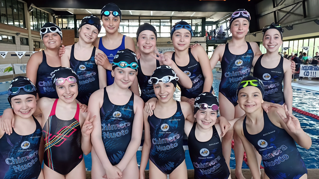 Gli Esordienti della Chimera Nuoto si distinguono nella gara di qualificazione a San Casciano in Val di Pesa. Gli Esordienti della Chimera Nuoto si distinguono nella gara di qualificazione a San Casciano in Val di Pesa.