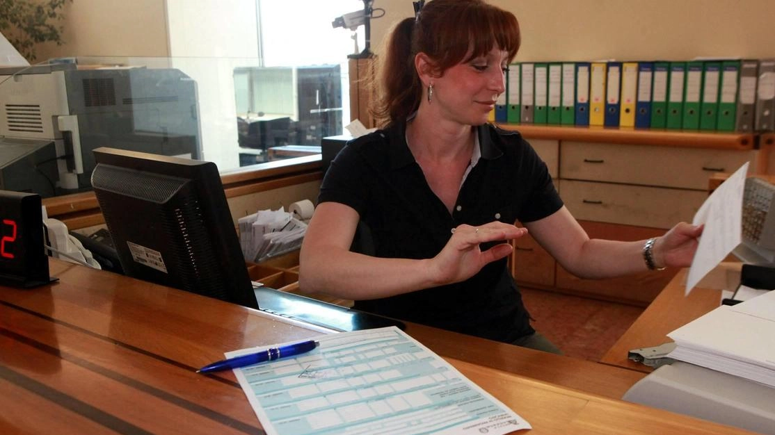 Le principali banche come Intesa Sanpaolo e Bnp Paribas cercano personale in Toscana e altre aree. Mps cerca laureati per l'amministrazione a Siena, Unicredit offre tirocini a Firenze e Perugia, Intesa Sanpaolo cerca consulenti finanziari e agenti, mentre Bnp Paribas cerca laureati per la rete commerciale. Consulta i siti ufficiali per le posizioni aperte. Le principali banche come Intesa Sanpaolo e Bnp Paribas cercano personale in Toscana e altre aree. Mps cerca laureati per l'amministrazione a Siena, Unicredit offre tirocini a Firenze e Perugia, Intesa Sanpaolo cerca consulenti finanziari e agenti, mentre Bnp Paribas cerca laureati per la rete commerciale. Consulta i siti ufficiali per le posizioni aperte.