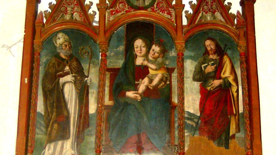 Il trittico, attribuito al pittore Lorenzo Costa, che necessita di alcuni lavori di restauro Il trittico, attribuito al pittore Lorenzo Costa, che necessita di alcuni lavori di restauro