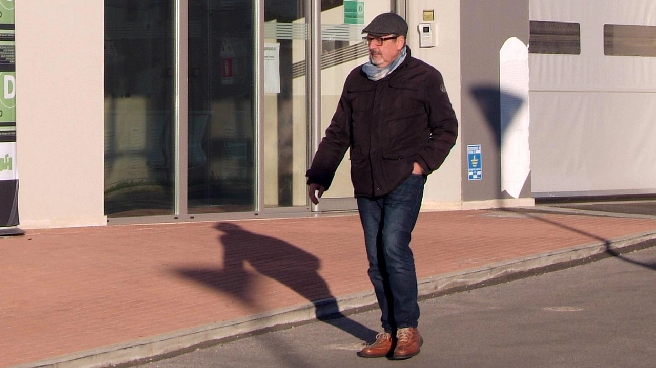 Il punto di Primo soccorso di Follonica è ancora al centro di polemiche. Questa volta riguardano l’assenza di radiologi, perché i macchinari ci sarebbero Il punto di Primo soccorso di Follonica è ancora al centro di polemiche. Questa volta riguardano l’assenza di radiologi, perché i macchinari ci sarebbero