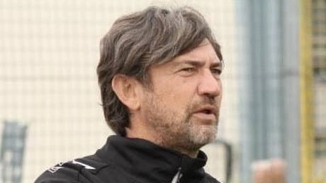 Gianluca Savoldi, classe ’75 figlio d’arte, ex bomber in Serie A e tecnico dal 2021 del Renate che ha portato dalla Primavera 4 alla 2 Gianluca Savoldi, classe ’75 figlio d’arte, ex bomber in Serie A e tecnico dal 2021 del Renate che ha portato dalla Primavera 4 alla 2