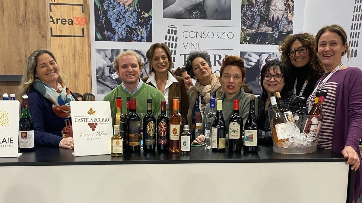 Sono 17 i produttori pisani presenti alla fiera internazionale in corso in questi giorni . Sono 17 i produttori pisani presenti alla fiera internazionale in corso in questi giorni .