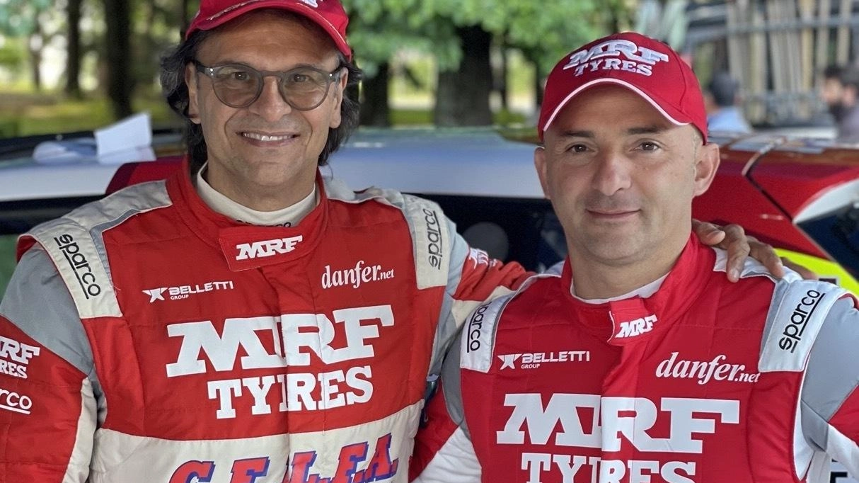 Da sinistra: Paolo Andreucci e Rudy Briani. Insieme correranno il campionato italiano rally «Terra» nel 2025. Ora è ufficiale Da sinistra: Paolo Andreucci e Rudy Briani. Insieme correranno il campionato italiano rally «Terra» nel 2025. Ora è ufficiale