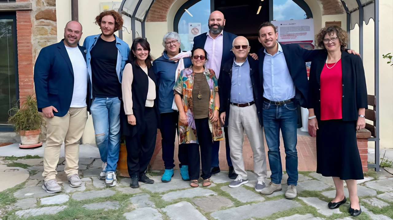 La Fondazione Il Cuore si scioglie e l'AIABA lanciano un crowdfunding per finanziare una nuova serra alla Casa di Aldo, per favorire l'autonomia di 11 ospiti autistici. Il progetto mira a offrire esperienze lavorative e di vita. La Fondazione Il Cuore si scioglie e l'AIABA lanciano un crowdfunding per finanziare una nuova serra alla Casa di Aldo, per favorire l'autonomia di 11 ospiti autistici. Il progetto mira a offrire esperienze lavorative e di vita.