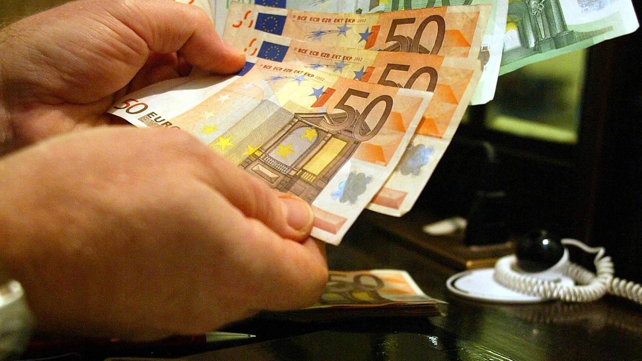 Prima stima flash Eurostat, crescita annua dello 0,8% per l'Ue Prima stima flash Eurostat, crescita annua dello 0,8% per l'Ue