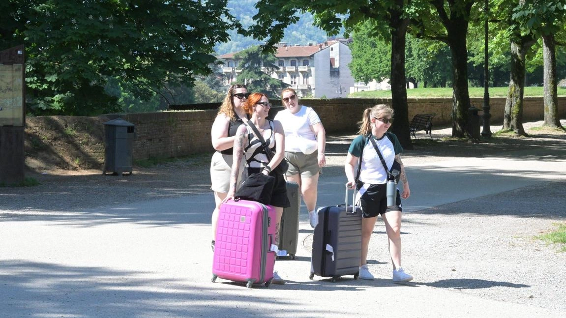 LUCCA Lucca sta davvero vivendo un ‘boom’ turistico? La domanda (retorica) arriva dal comitato Vivere il centro storico, che non...