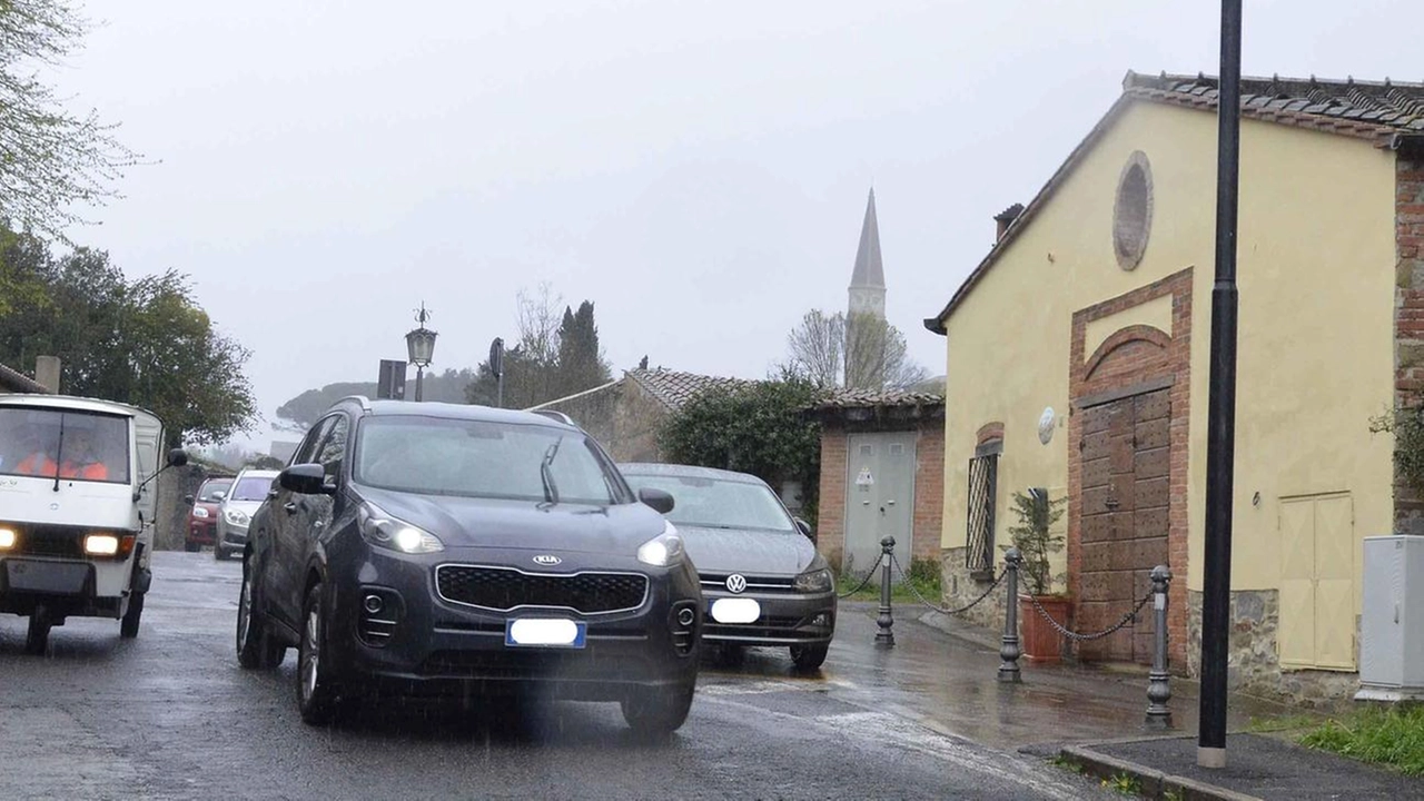 Sostituite tutte le 27 telecamere di controllo dei varchi di accesso e uscita dalla zona a traffico limitato A e... Sostituite tutte le 27 telecamere di controllo dei varchi di accesso e uscita dalla zona a traffico limitato A e...