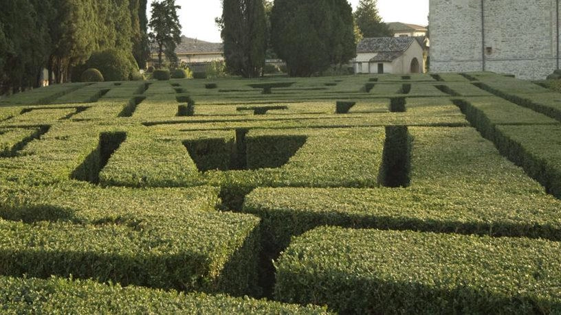 Il labirinto di Castello Bufalini apre al pubblico