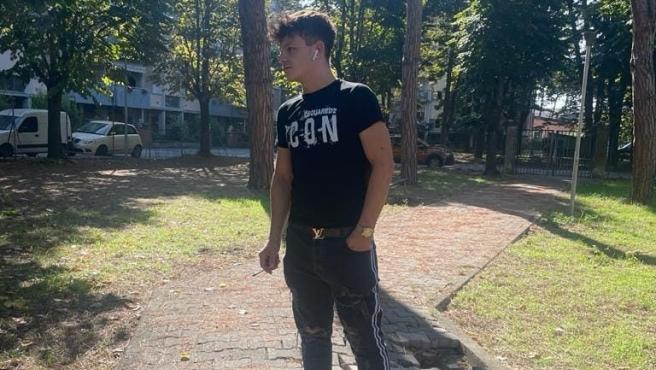 Il giovane Anthony è morto dopo il devastante incidente stradale. “Viareggio perde un ragazzo d’oro” Il giovane Anthony è morto dopo il devastante incidente stradale. “Viareggio perde un ragazzo d’oro”