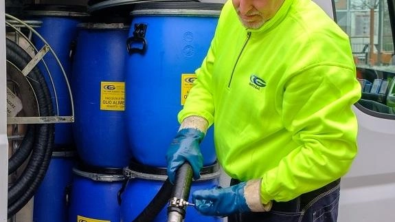 La raccolta dell’olio esausto