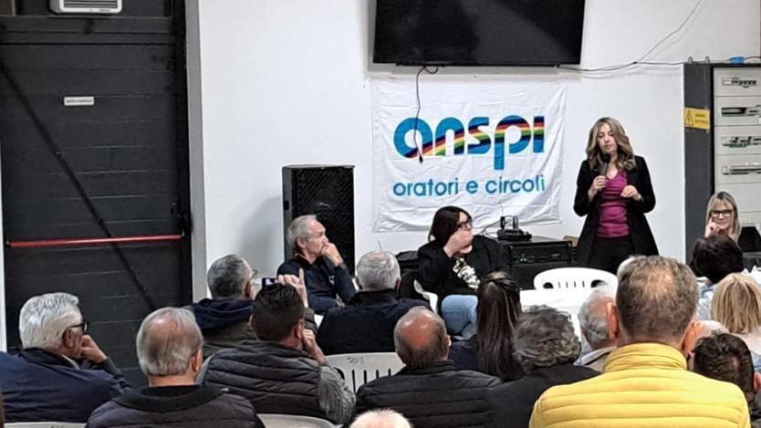 https://www.lanazione.it/image-service/view/acePublic/alias/contentid/MDI1ZGUxODMtNWExZC00/0/t-red-soluzione-cercasi-incontro-comune-comitato.jpeg?f=16:9&w=1200&h=630