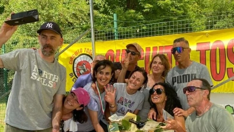 Selfie per atlete e atleti di ’Mare Vetta Mare’ che anche a Santa Fiora e sulle Alpi hanno ottenuto piazzamenti di rilievo