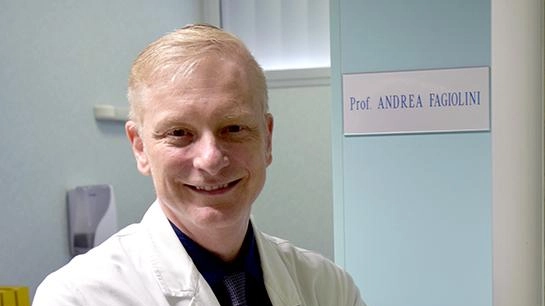 Il professor Andrea Fagiolini è ordinaro di psichiatria. e direttore Dipartimento Salute mentale alle Scotte