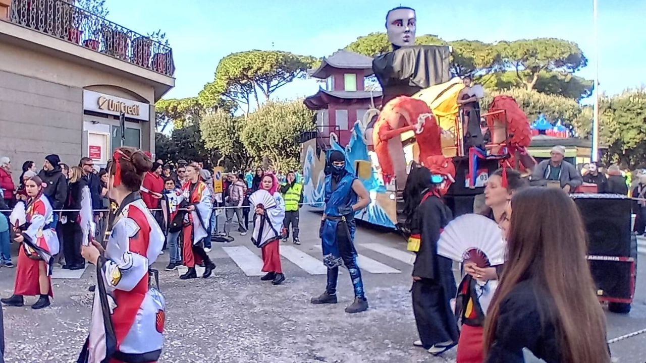 La seconda sfilata del Carnevaletto da tre soldi a Orbetello La seconda sfilata del Carnevaletto da tre soldi a Orbetello
