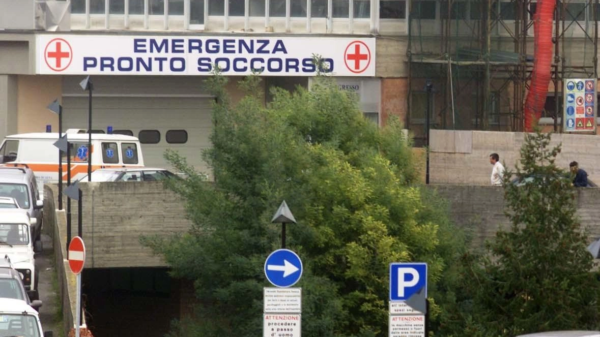 L'Azienda ospedaliero-universitaria senese si conferma tra le migliori in Italia secondo l'Agenas, con ottimi risultati nel report 2023 presentato al Forum Risk ad Arezzo. L'Azienda ospedaliero-universitaria senese si conferma tra le migliori in Italia secondo l'Agenas, con ottimi risultati nel report 2023 presentato al Forum Risk ad Arezzo.